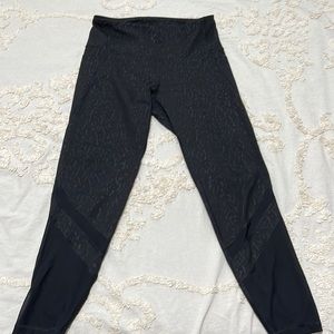 Women’s Old Navy Elevate Legging, size Large